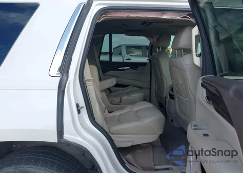 2016 Cadillac Escalade Luxury Collection z USA, uszkodzony, nr VIN 1GYS4BKJ6GR175853